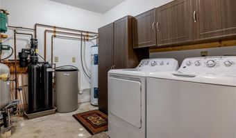 1087 E Horseshoe Dr NW, Backus, MN 56435