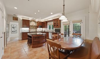 8004 SPLIT OAK Dr, Bethesda, MD 20817