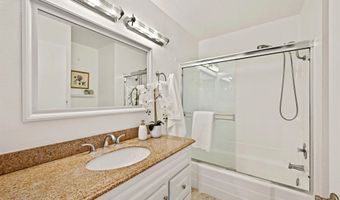 5708 Baltimore Dr 376, La Mesa, CA 91942