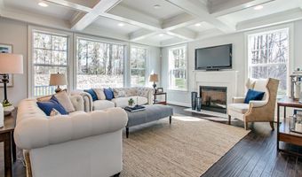 5415 WOODWAY Dr, Alexandria, VA 22310