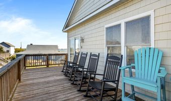106 Willis Ave A, Atlantic Beach, NC 28512