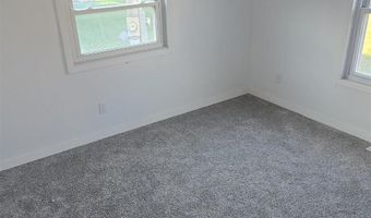 141 E 17th Ave, Albia, IA 52531