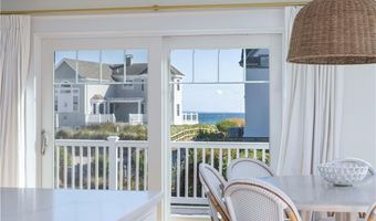 808 W Beach Rd, Charlestown, RI 02813