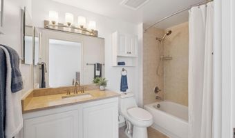 355 I St SW #601, Washington, DC 20024