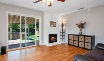 1110 Elmwood Dr, Escondido, CA 92025