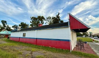 21 Fair St, Baxley, GA 31513