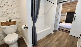 1100 N Mansfield Rd, Ava, MO 65608