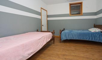 4 Debbie Dr, Altamont, NY 12009