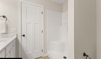 402 NE 59th St, Ankeny, IA 50021