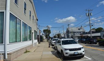 461 Main St, East Greenwich, RI 02818