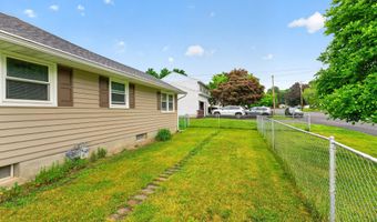 4 Marietta Dr, Albany, NY 12205
