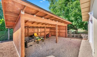 41800 MADRONE St, Springfield, OR 97478