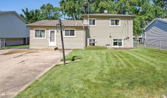 637 N Ellsworth Ave, Addison, IL 60101