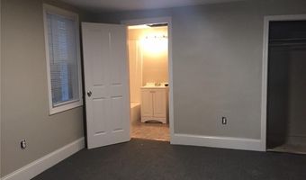 217 State St 1R, Bristol, RI 02809