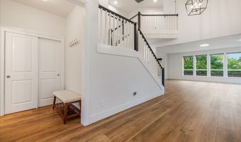 20870 YOSEMITE St NE, Aurora, OR 97002