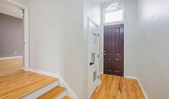 3 Bryn Mawr Ct, Albany, NY 12211