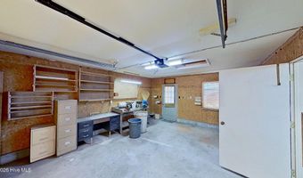512 Raymond Dr, Arapahoe, NC 28510