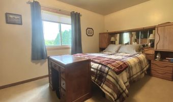 17250 Armada Ctr, Armada, MI 48005