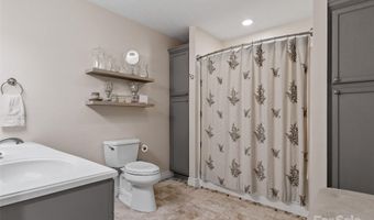 189 Poverty Branch Rd, Barnardsville, NC 28709