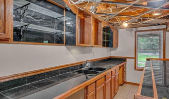 8737 SW 85th St, Auburn, KS 66402