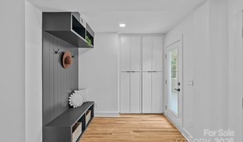 4209 Windwood Cir, Charlotte, NC 28226