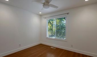 5250 POOKS HILL Rd B-13, Bethesda, MD 20814