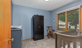 6084 Crystal Dr, Allendale, MI 49401