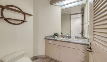 68-1050 MAUNA LANI POINT Dr B102, Kamuela, HI 96743