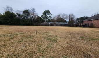 6001 STONEGATE Dr, Alexandria, LA 71303