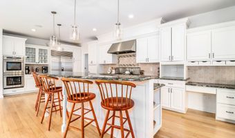 62 Riverford Rd, Brookfield, CT 06804