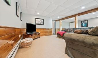 46 Ammonoosuc Dr, Bartlett, NH 03812