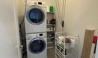 1111 ORREN St NE 300, Washington, DC 20002
