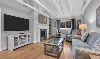 55 Drift Rd, Belford, NJ 07718