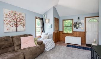 220 Chester Rd, Auburn, NH 03032