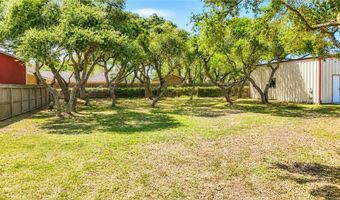1402 S Saunders St, Aransas Pass, TX 78336
