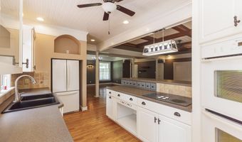 2110 Dena Dr, Anderson, IN 46017