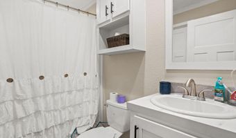 1215 Shores Rd, Alford, FL 32420