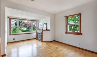 37 Denver Ave, Cranston, RI 02905