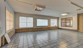 6116 Winfield Dr, Oklahoma City, OK 73162