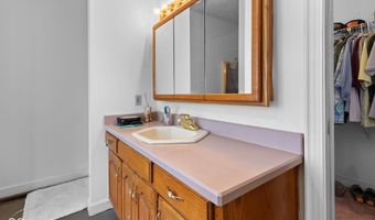 5479 S 200 E, Anderson, IN 46017