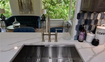 18220 ELMWOOD Dr, Alva, FL 33920