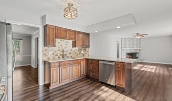 1025 Harper Dr, Algonquin, IL 60102