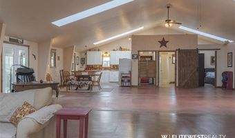 33 Cumberland Rd, Clark, WY 82435
