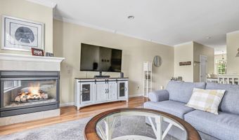 51 Faith Ln 51, Danbury, CT 06810