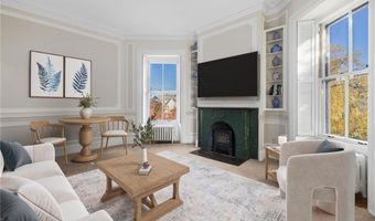 66 Webster St 9, Newport, RI 02840