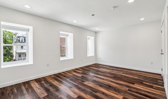 451 GREEN Ln, Philadelphia, PA 19128
