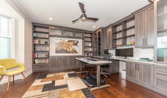 2376 Westbrooke Cir S, Ann Arbor, MI 48105