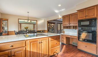 10159 E Rivershore Dr SE, Alto, MI 49302