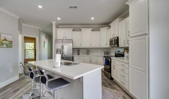 183 Mcdonnell Ave 305, Biloxi, MS 39531