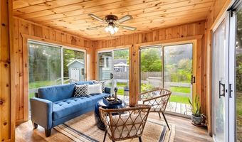 28 Alton Ave, Cumberland, RI 02864